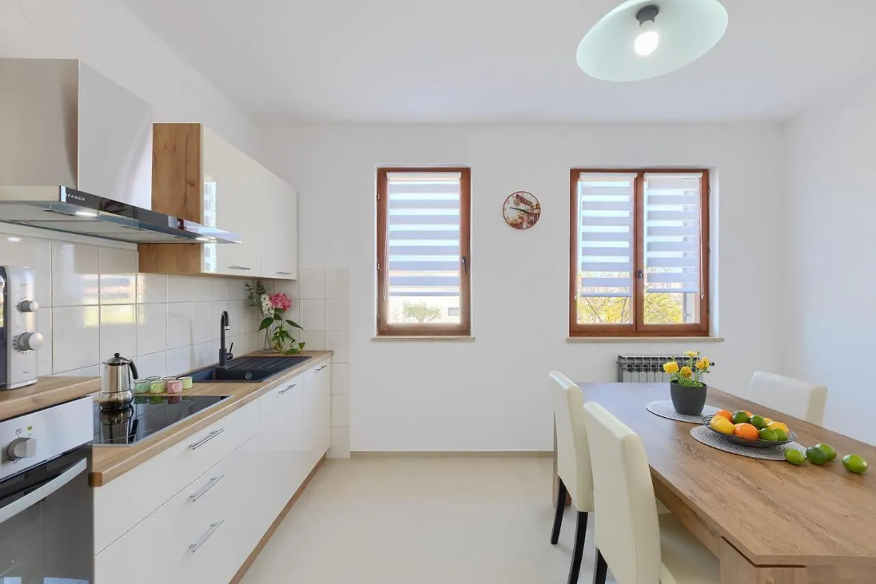 Apartment Christina Pola Croazia